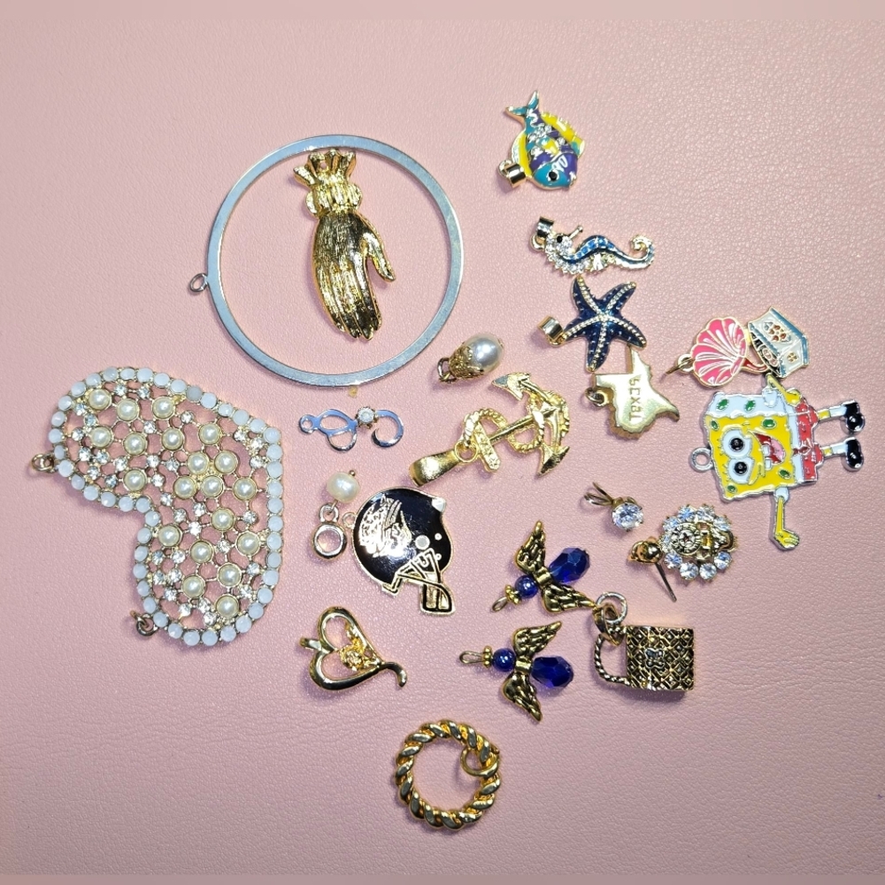 Goldtone Charms 20pc Lot